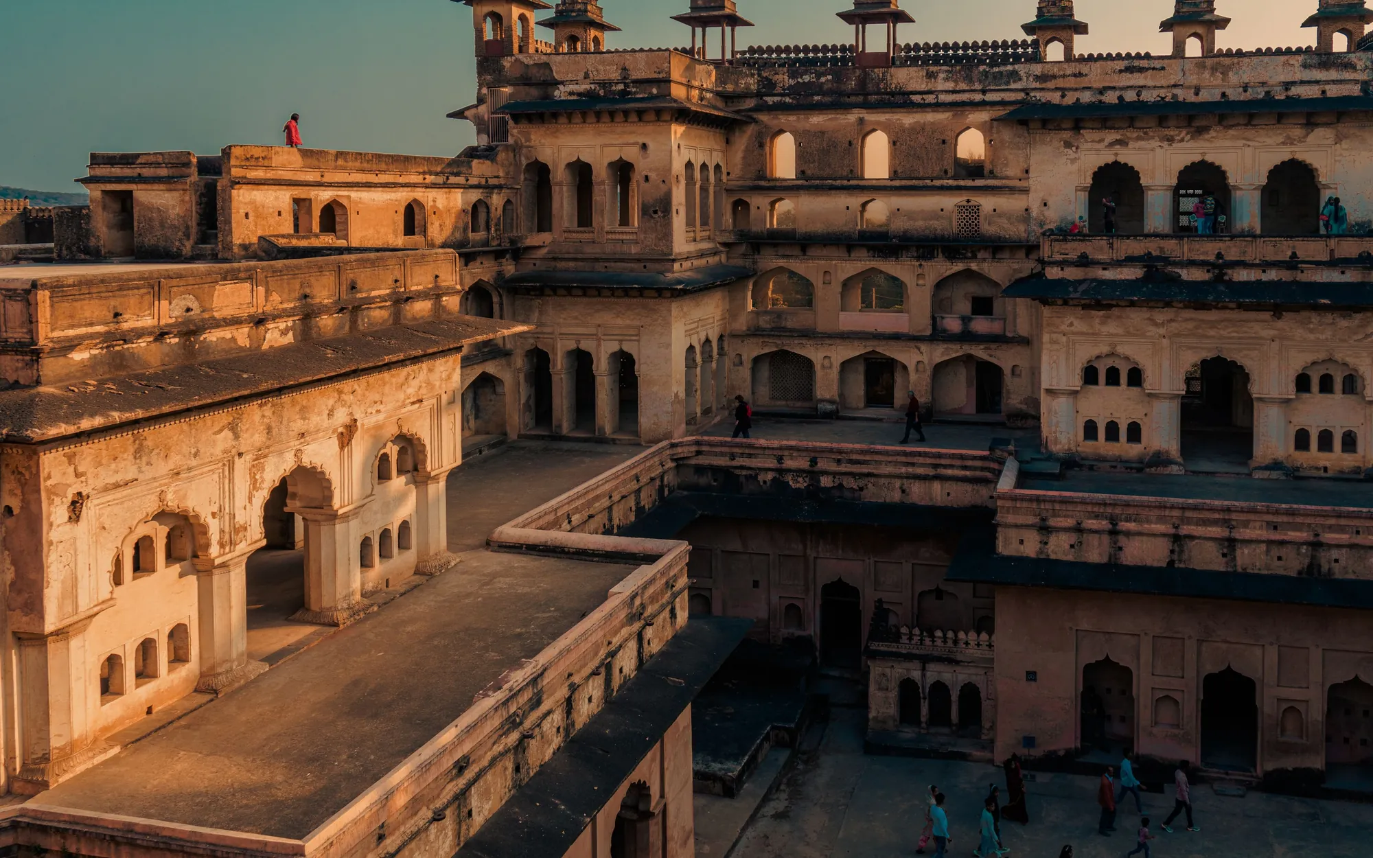 The courtyard of the Raja Mahal at Orchha